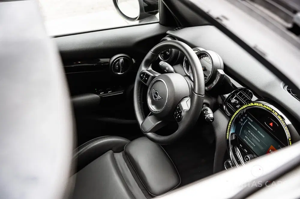 Mini Cooper 1.5 Cooper Business Edition 136PK uit 2022, foto 9
