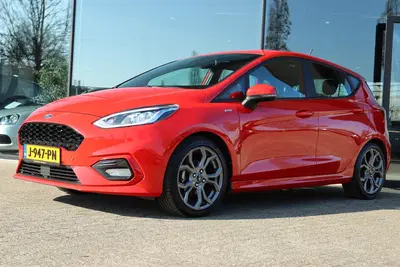 Ford Fiesta 1.0 EB AUTOMAAT ST-LINE + TREKHAAK uit 2020