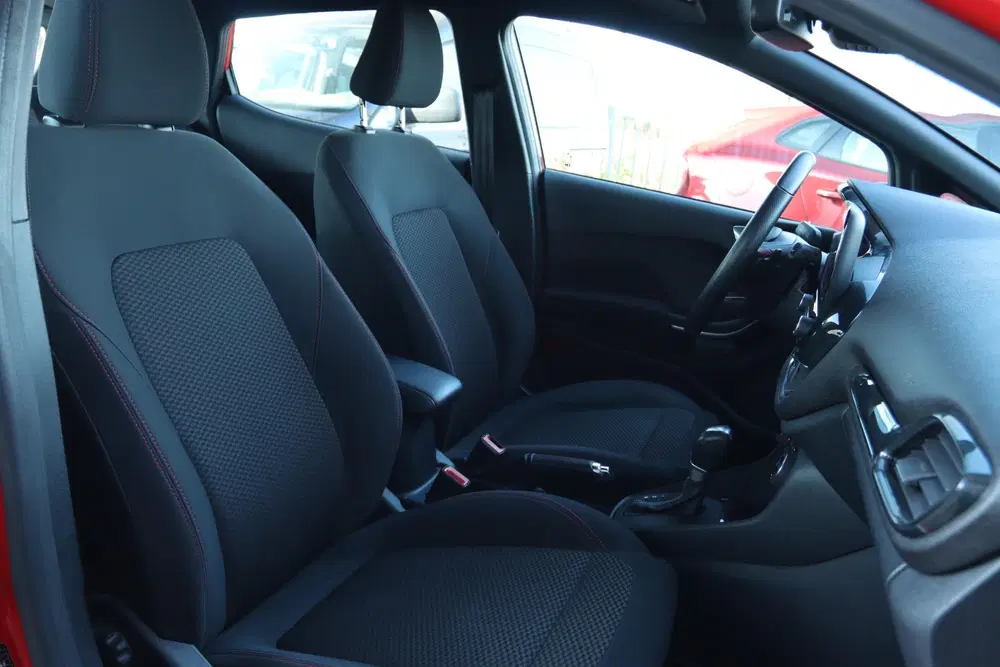 Ford Fiesta 1.0 EB AUTOMAAT ST-LINE + TREKHAAK uit 2020, foto 4