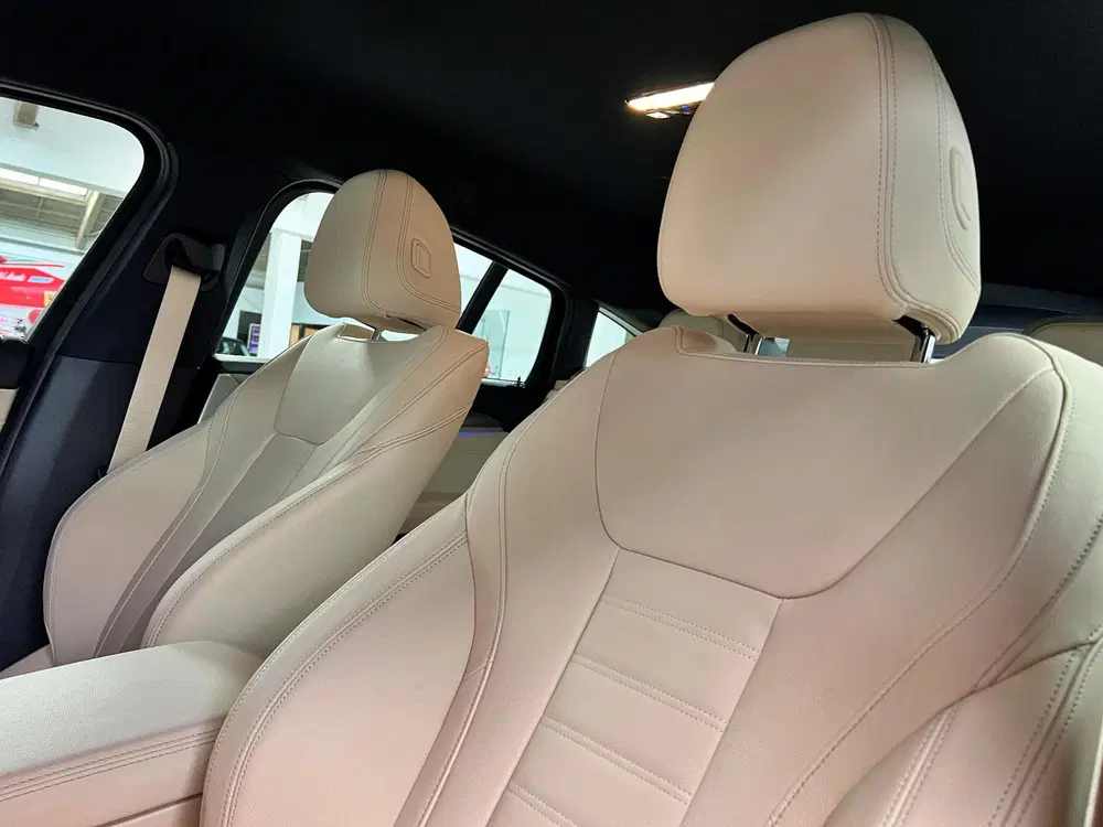 BMW X4 xDrive20i High Executive Edition M Sport uit 2020, foto 11