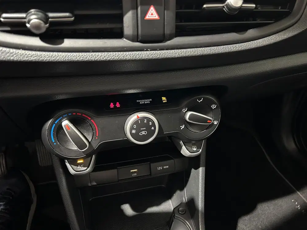 Kia Picanto 1.0 DPi 67pk 4-zits ComfortLine Airco uit 2021, foto 15