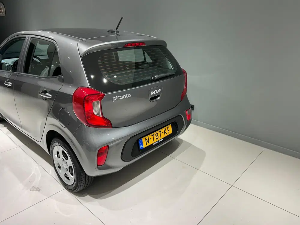 Kia Picanto 1.0 DPi 67pk 4-zits ComfortLine Airco uit 2021, foto 5