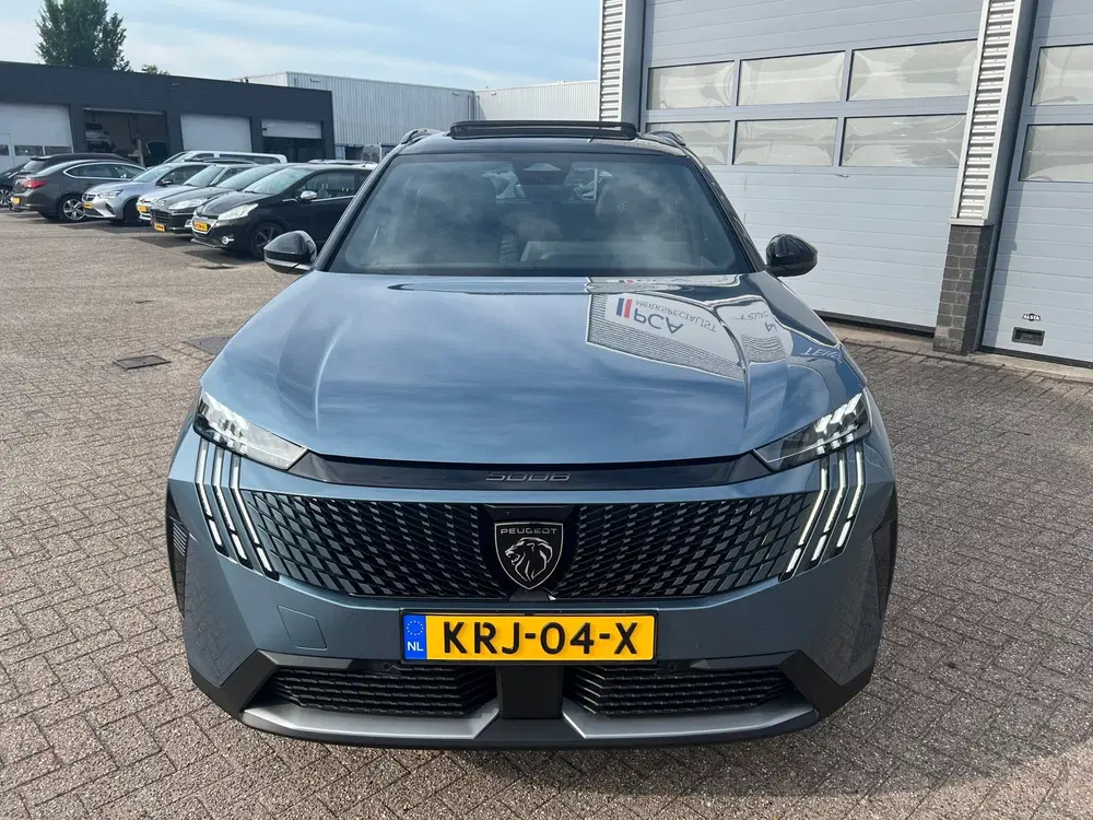 Peugeot 5008 1.6 Plug-in Hybrid 195 GT 7p uit 2026, foto 3