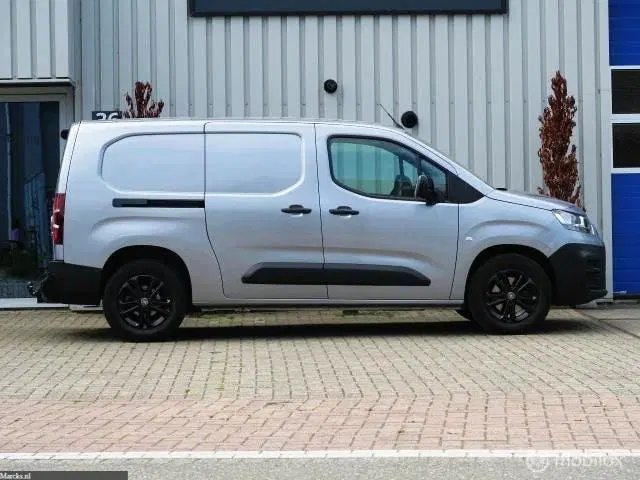 Fiat Doblo Maxi 1.5D 100pk L2 EURO6 3 zitplaatsen uit 2023, foto 4