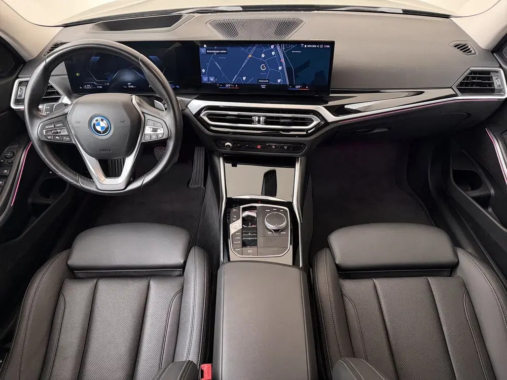 BMW 3-serie 3 Serie Touring 330e I Facelift I HUD I Ad uit 2022, foto 6