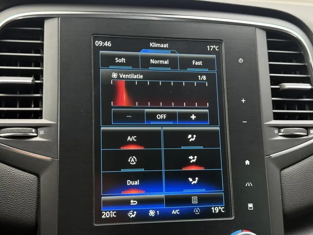 Renault Megane Mégane Estate 1.3 TCe Bose 1e Eigenaar uit 2019, foto 15