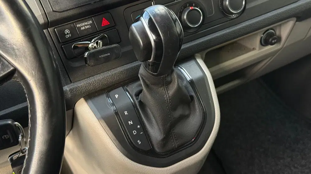 Volkswagen Transporter 2.0 TDI L2H1 DSG uit 2019, foto 11