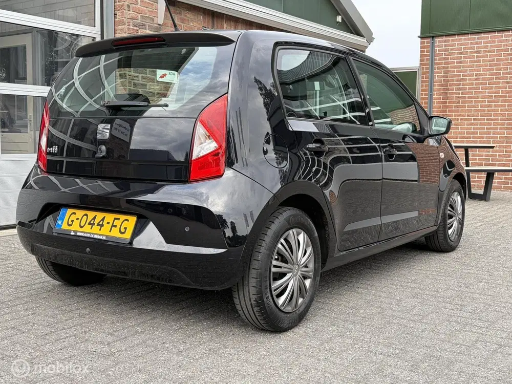 SEAT Mii 1.0 Sport Intense uit 2019, foto 2