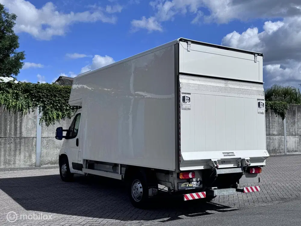 Peugeot Boxer 435 2.2 BlueHDi 165 Pro Zwaar uit 2020, foto 3