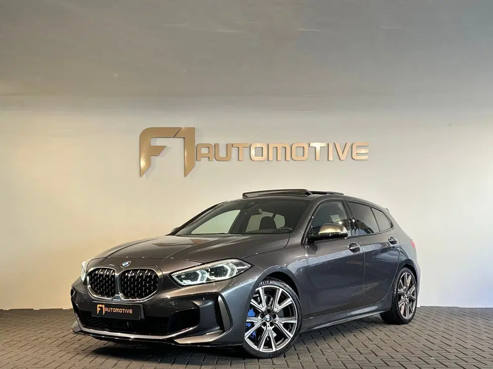 BMW 1-serie M135i xDrive Pano uit 2020