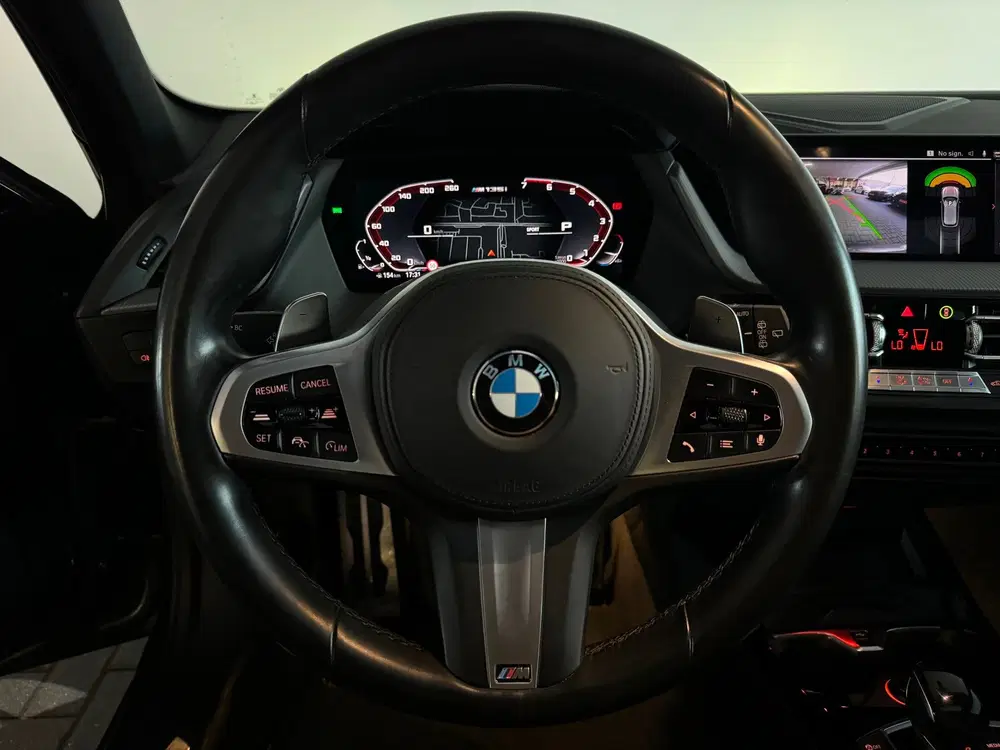 BMW 1-serie M135i xDrive Pano uit 2020, foto 11