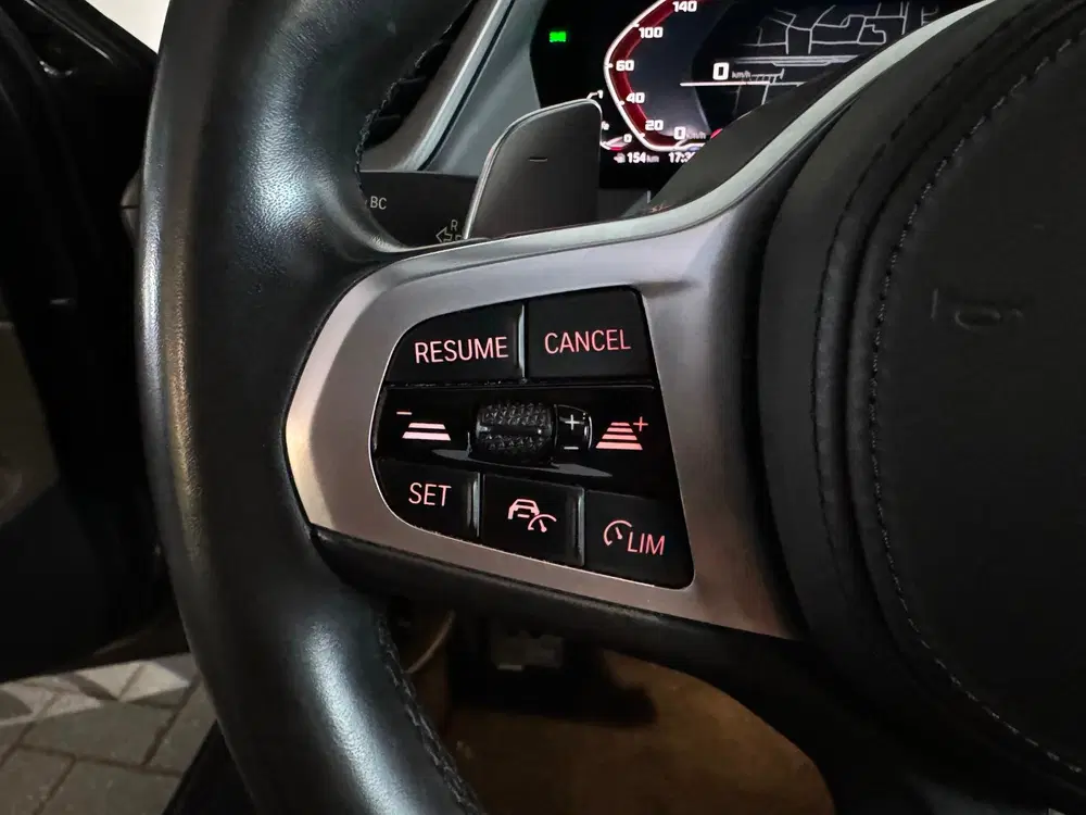 BMW 1-serie M135i xDrive Pano uit 2020, foto 12