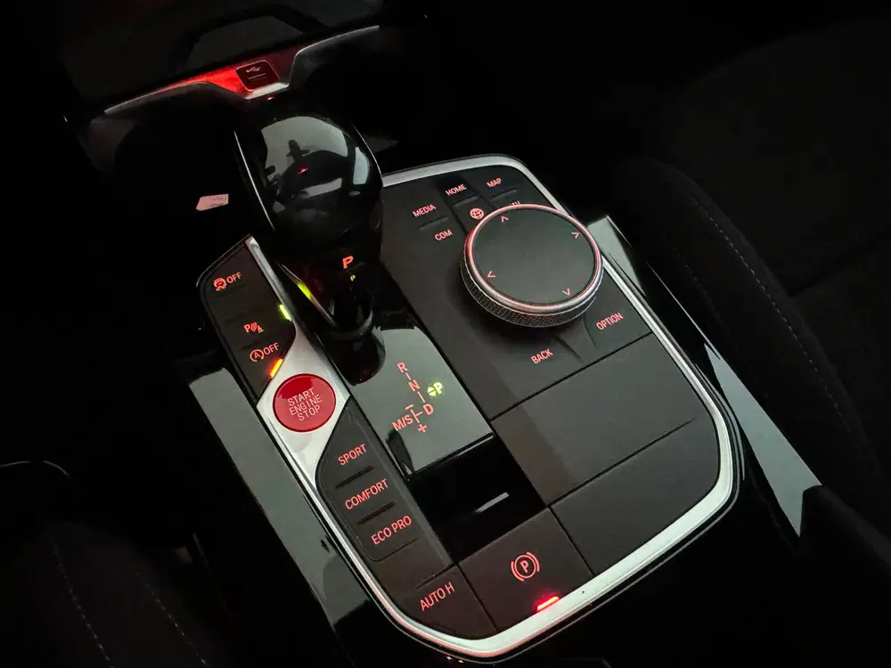 BMW 1-serie M135i xDrive Pano uit 2020, foto 15