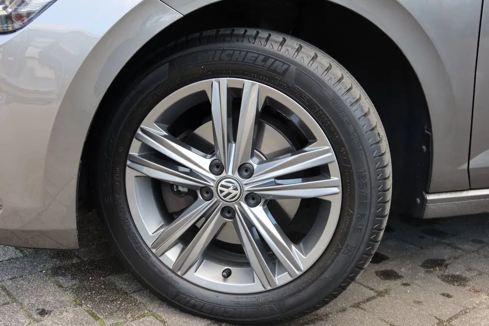 Volkswagen Polo 1.0 TSI Highline DSG uit 2019, foto 3