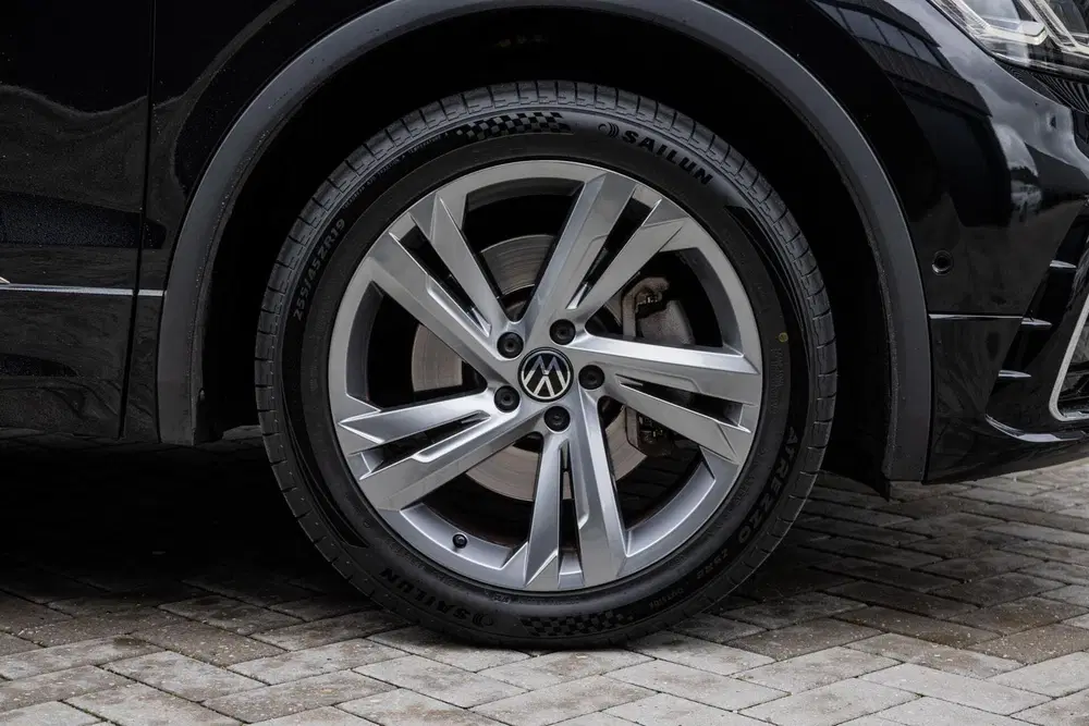Volkswagen Tiguan 1.4 TSI eHybrid R-Line uit 2023, foto 11