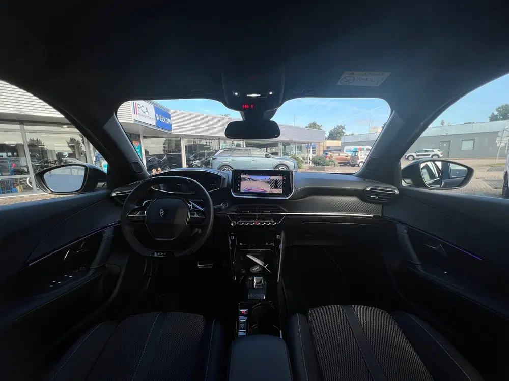 Peugeot 2008 1.2 Hybrid 145PK GT uit 2025, foto 12