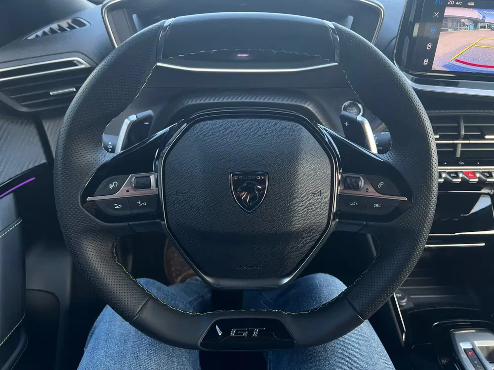 Peugeot 2008 1.2 Hybrid 145PK GT uit 2025, foto 14