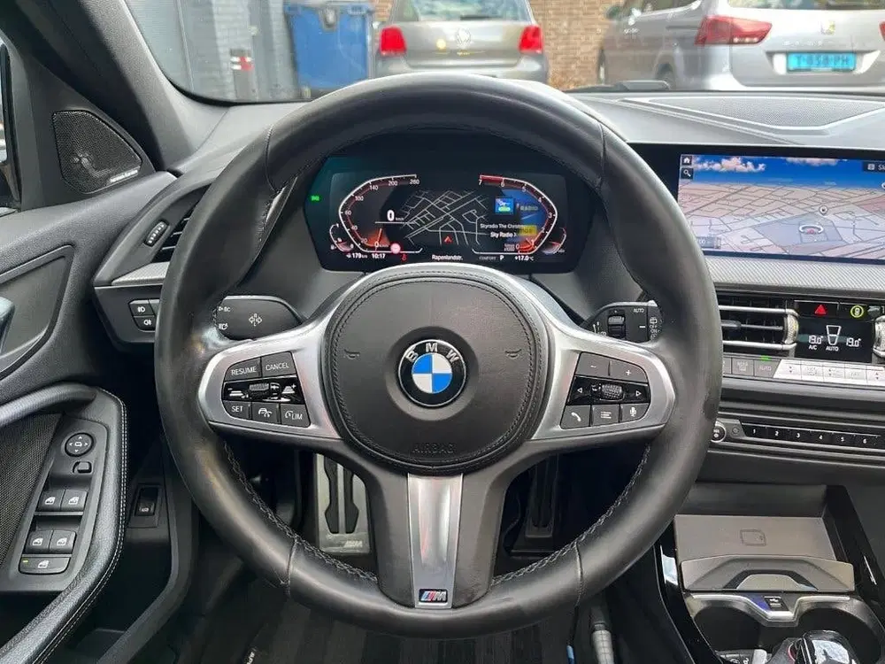BMW 1-serie 118I M PERFORMANCE PANO KUIPSTOELEN CAMERA uit 2020, foto 14