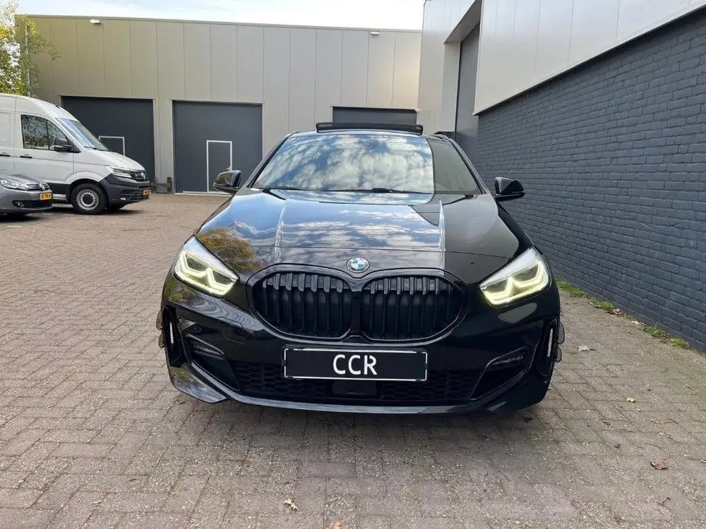 BMW 1-serie 118I M PERFORMANCE PANO KUIPSTOELEN CAMERA uit 2020, foto 5