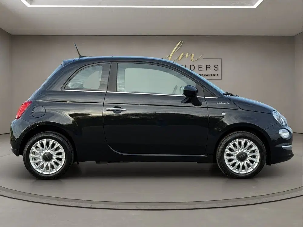 Fiat 500 1.0 Hybrid Dolcevita 2021 Zwart uit 2021, foto 2