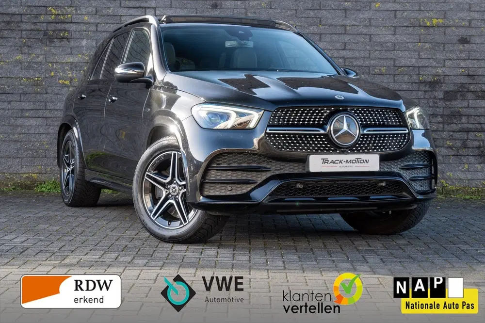 Mercedes-Benz GLE 350 de 4MATIC AMG-line Panoramdak uit 2020
