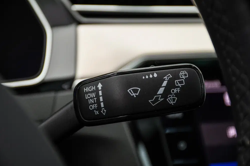 Volkswagen Passat 1.5 TSI Pano Trekhaak R-line Carpl uit 2021, foto 10