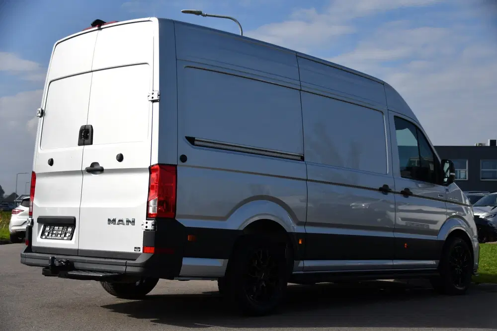 MAN TGE 3.180 35 2.0 L3H3 4x4 PB Edition Camera uit 2022, foto 8