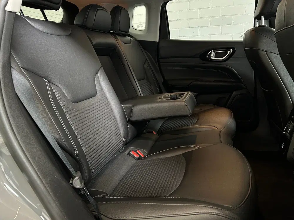 Jeep Compass 4xe Plug-in Hybrid Limited uit 2021, foto 13