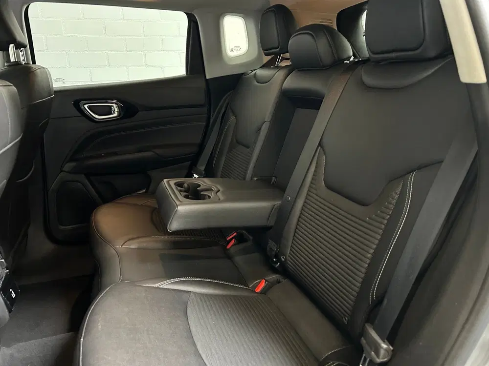 Jeep Compass 4xe Plug-in Hybrid Limited uit 2021, foto 14