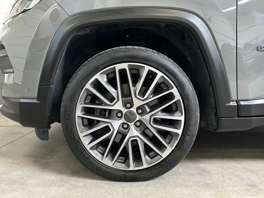 Jeep Compass 4xe Plug-in Hybrid Limited uit 2021, foto 7