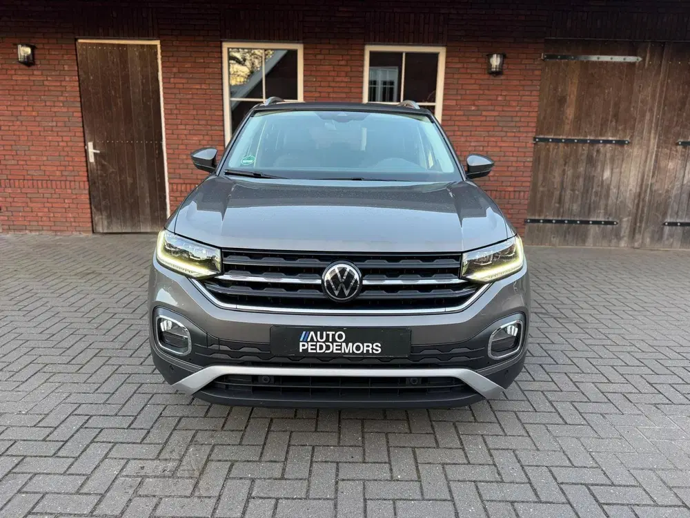 Volkswagen T-Cross 1.0 TSI Style Automaat uit 2021, foto 2