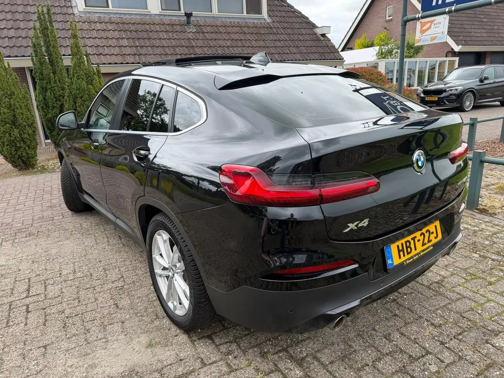 BMW X4 XDrive20i High Executive uit 2020, foto 3