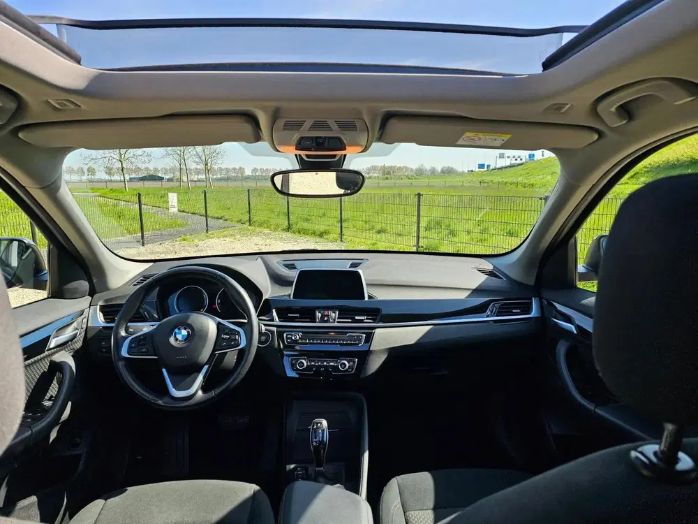 BMW X1 sDrive18i 2019 PANORAMADAK uit 2019, foto 11