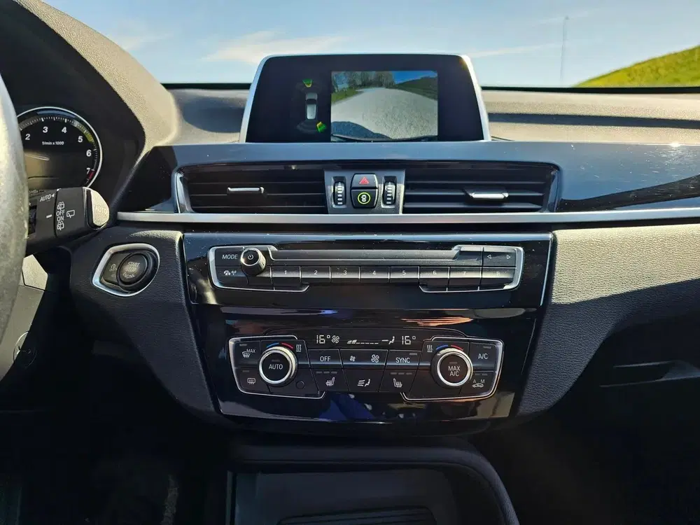 BMW X1 sDrive18i 2019 PANORAMADAK uit 2019, foto 12