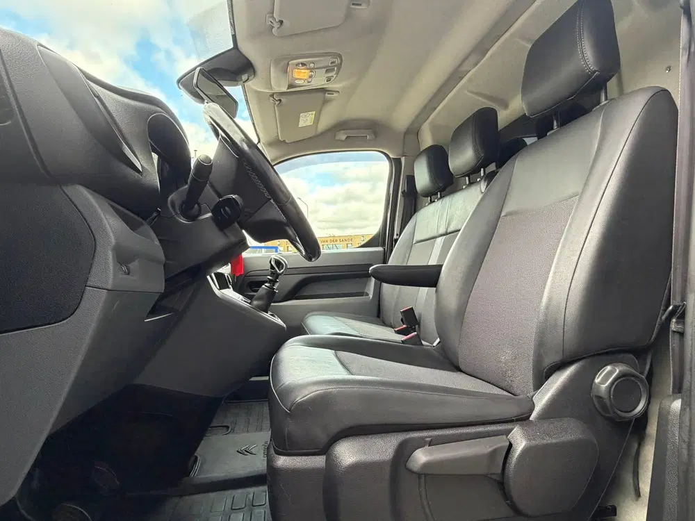 Citroën Jumpy Citroen Jumpy 2.0 BlueHDI 120 M Driver Bus uit 2020, foto 10