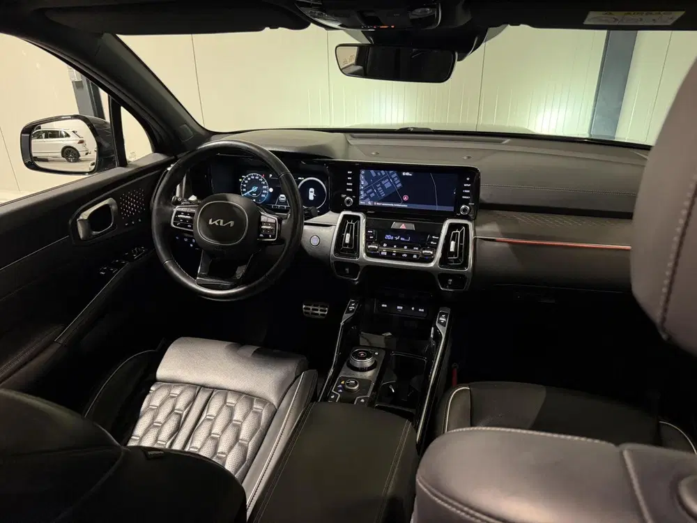 Kia Sorento 1.6 T-GDI Plug-in Hybrid 4WD ExecutiveLine uit 2023, foto 11