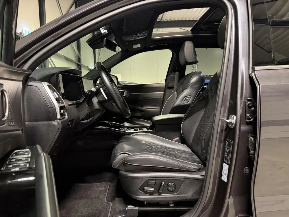 Kia Sorento 1.6 T-GDI Plug-in Hybrid 4WD ExecutiveLine uit 2023, foto 12