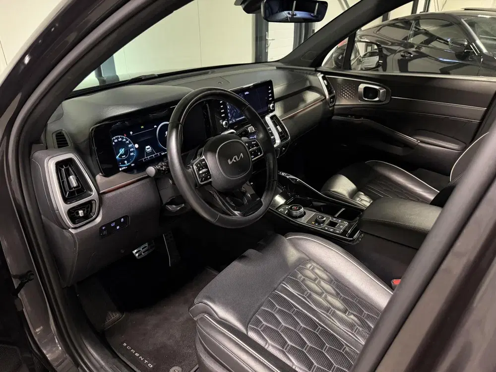 Kia Sorento 1.6 T-GDI Plug-in Hybrid 4WD ExecutiveLine uit 2023, foto 13