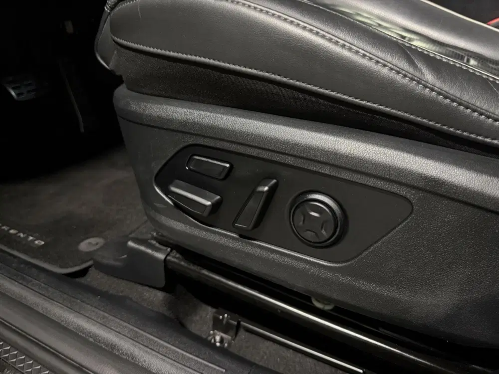 Kia Sorento 1.6 T-GDI Plug-in Hybrid 4WD ExecutiveLine uit 2023, foto 15