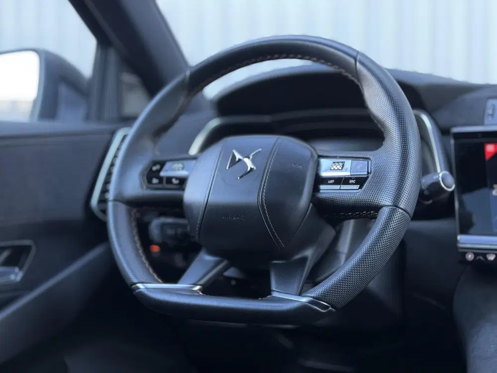 DS Automobiles DS 7 DS 7 1.6 PHEV 360 4x4 E-Tense Performance uit 2022, foto 13