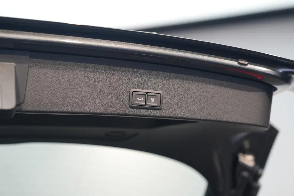 Audi Q2 35 TFSI S Edition VIR.COCKPIT 18" LMV CA uit 2026, foto 13