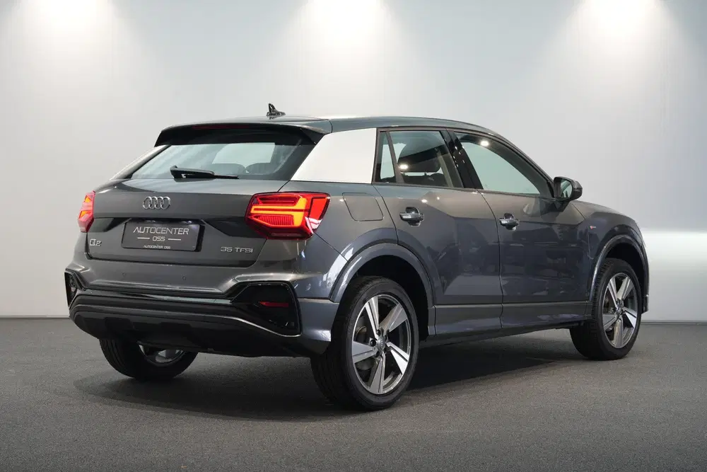 Audi Q2 35 TFSI S Edition VIR.COCKPIT 18" LMV CA uit 2026, foto 3