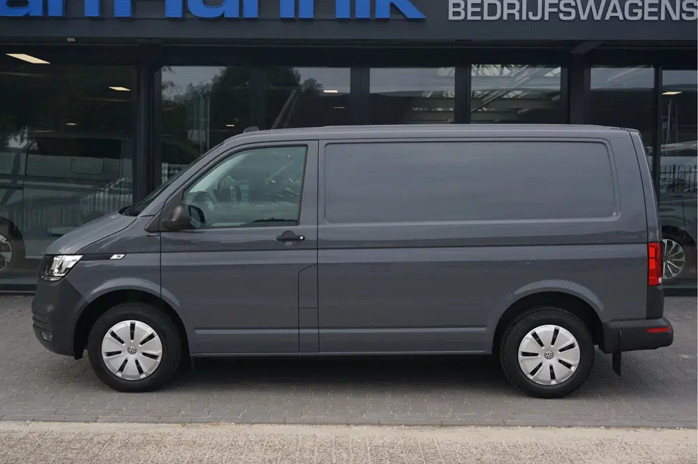 Volkswagen Transporter T6.1 2.0TDI 150PK BPM VRIJ App Conne uit 2024, foto 2