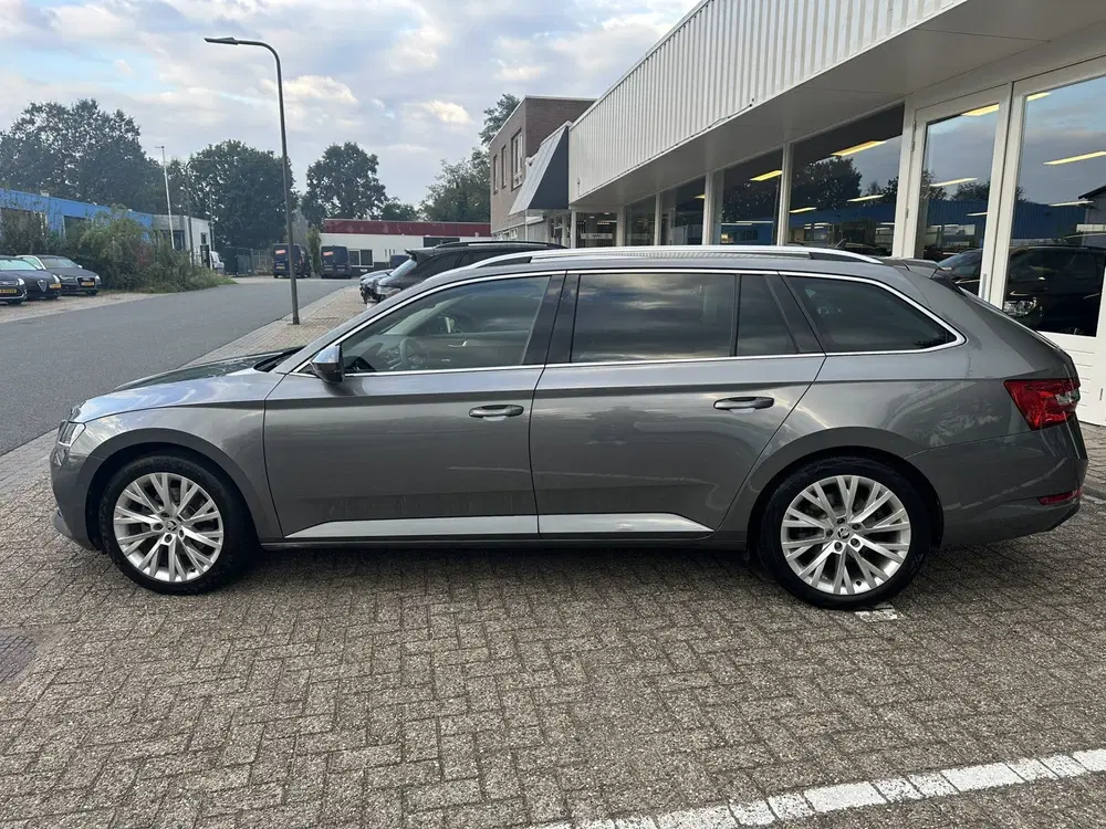 Skoda Superb 1.4 TSI iV Style uit 2022, foto 13