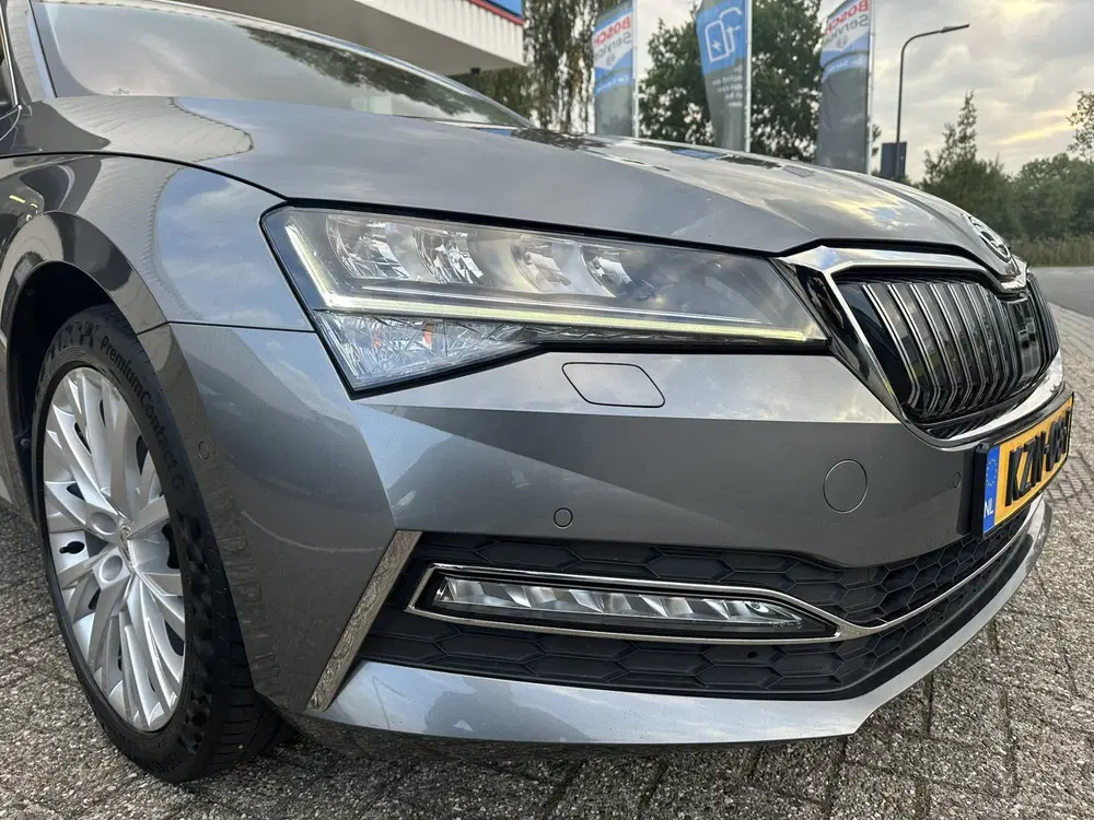 Skoda Superb 1.4 TSI iV Style uit 2022, foto 14