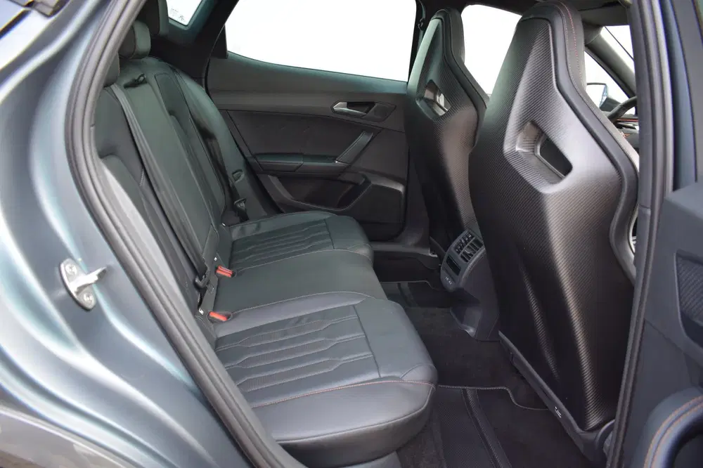 Cupra Formentor 1.4 e-Hybrid VZ 245PK SCHAALSTOELEN uit 2023, foto 15