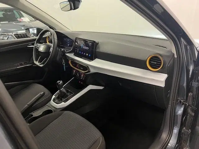 SEAT Arona 1.0 EcoTSI Style uit 2024, foto 6