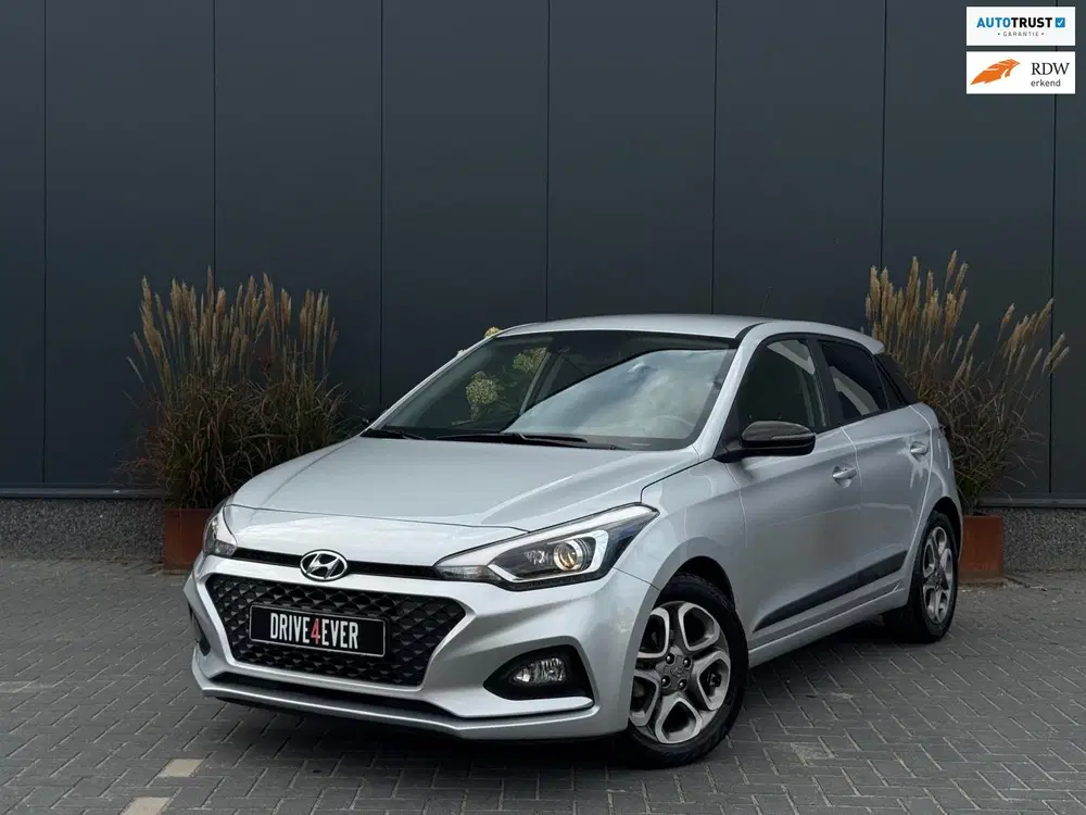 Hyundai i20 1.2 i-Motion LAGE KMSTAND uit 2020