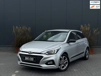 Hyundai i20 1.2 i-Motion LAGE KMSTAND uit 2020