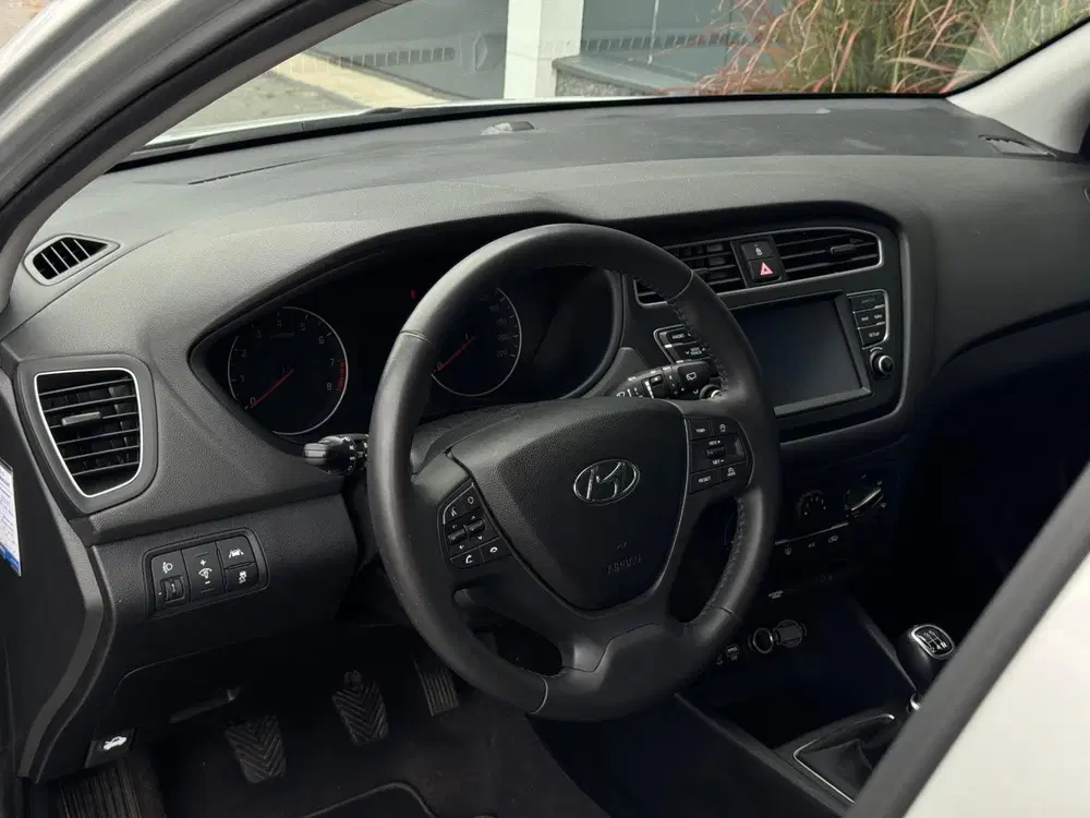 Hyundai i20 1.2 i-Motion LAGE KMSTAND uit 2020, foto 10